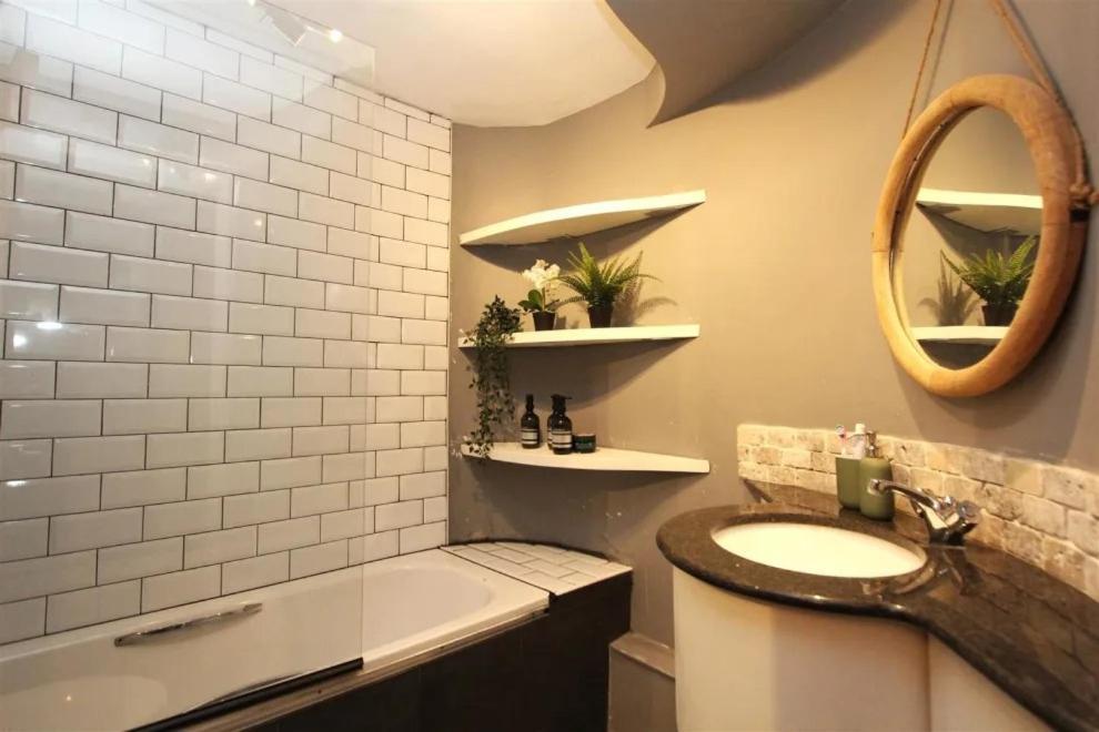 Large New-York Style Penthouse Apartment In Leeds City Centre With Contactless Check In 외부 사진